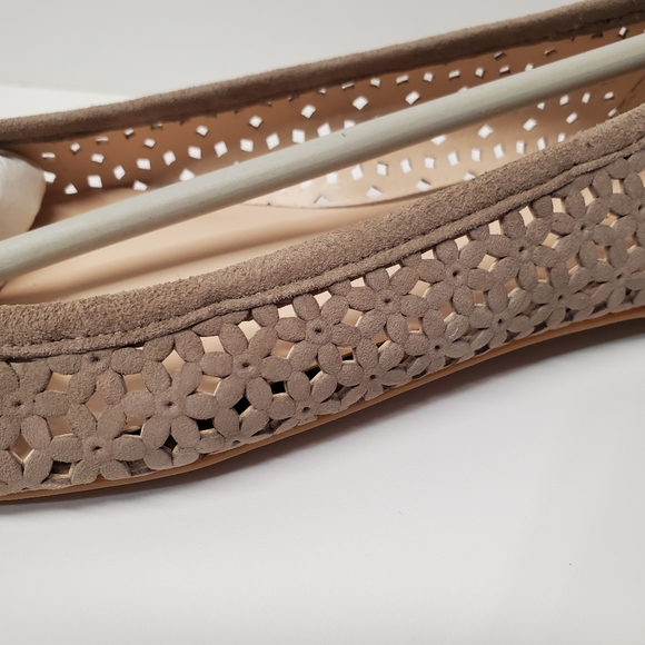 Nine west round toe cut-out slip on Taupe Suede ballet flat - Picture 5 of 13